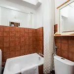 Plac Konstytucji Homely By Bookinghost *