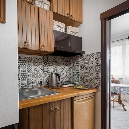 Plac Konstytucji Homely By Bookinghost Appartement