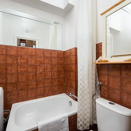 Plac Konstytucji Homely By Bookinghost *