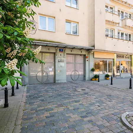 Plac Konstytucji Homely By Bookinghost Lägenhet