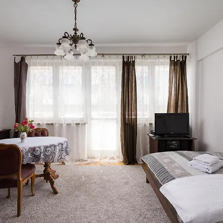 Plac Konstytucji Homely 公寓