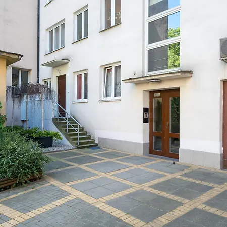 Plac Konstytucji Homely By Bookinghost * Varsó